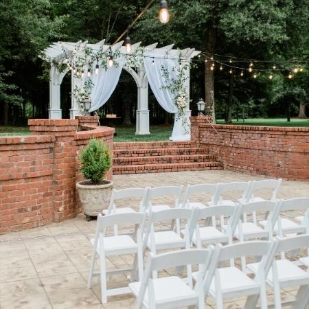 outdoor-ceremony-wedding-setup-at-the-brawley-estate-mooresville-north-carolina-timeless-event-venue